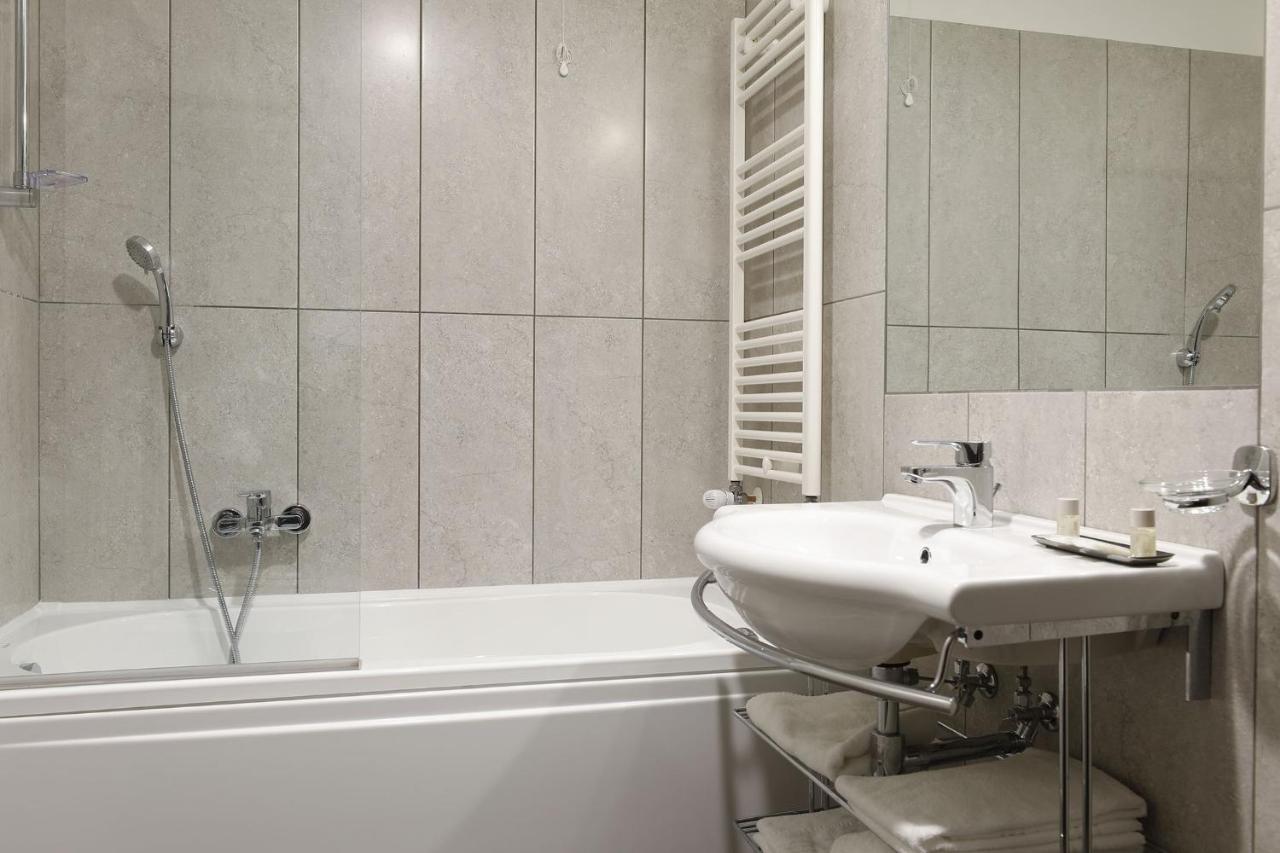 Casa Per Ferie San Juan De Avila Guest house Rome
