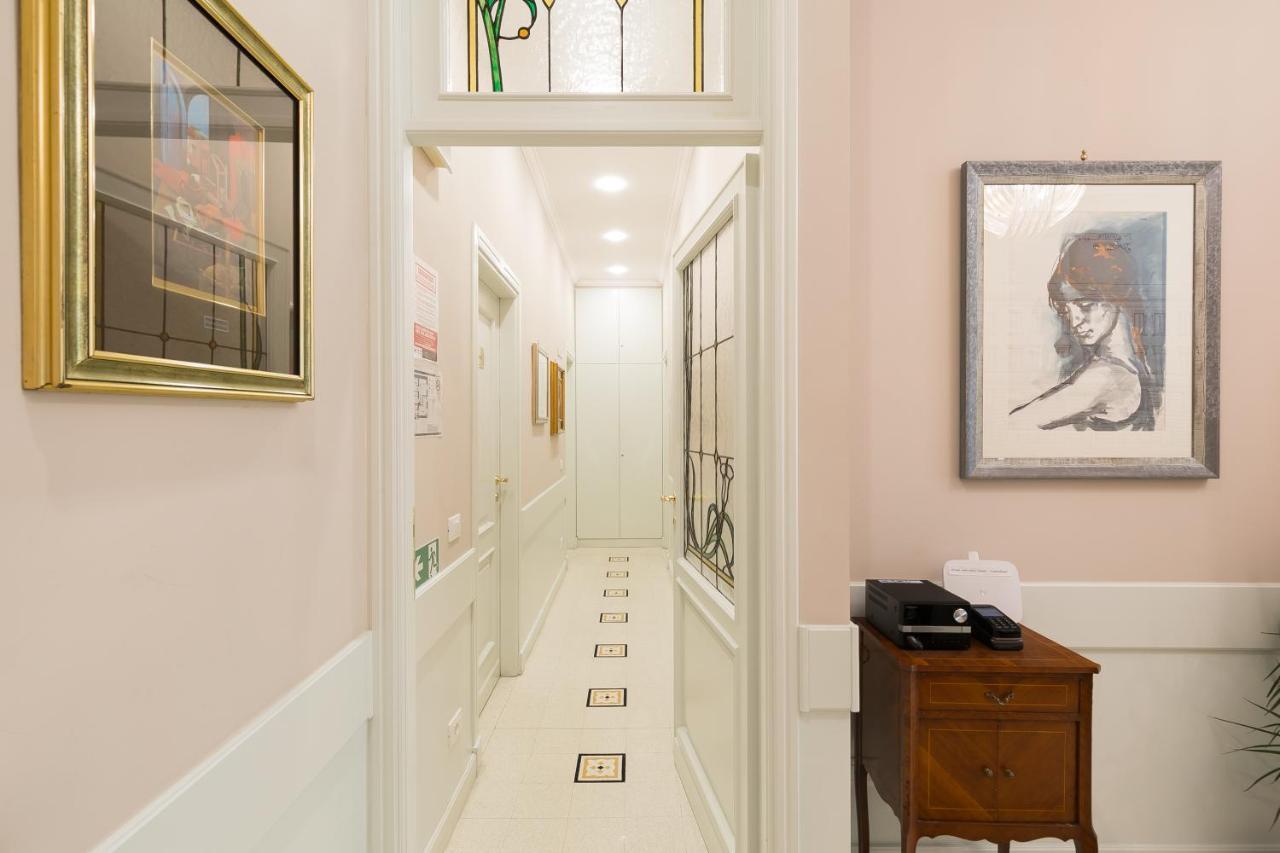 Queen Meg Guest house Rome
