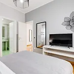 Bmga L Incredible 3Bdr With Balcony In City Center