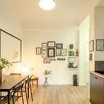 Garden House - Luxury Guest House - Overnight Stay Only