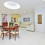 Luxury 2 Bed Flat - Close To Vatican