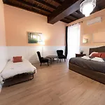 The Best Rent - Apartment near Fontana di Trevi