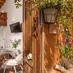 Empire Loft: In The Shadow Of Colosseo