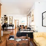 Marisol\'S House, Colosseo