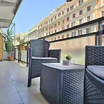 Hosting Aparments