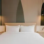 Sonder By Marriott Bonvoy Antinoo Apartments Piazza Del Parlamento