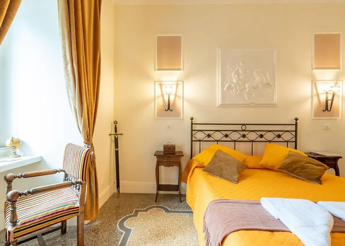 Capital Rooms