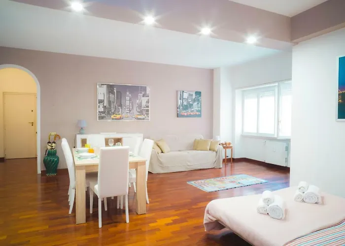 Home Living Cipro - Musei Vaticani