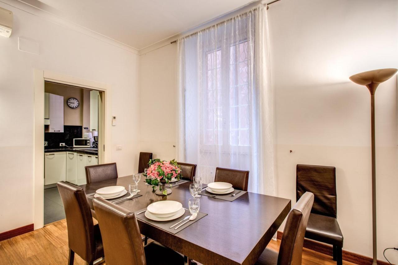 Bernini Near The Trevi Fountain - 4 Bedroom Rome