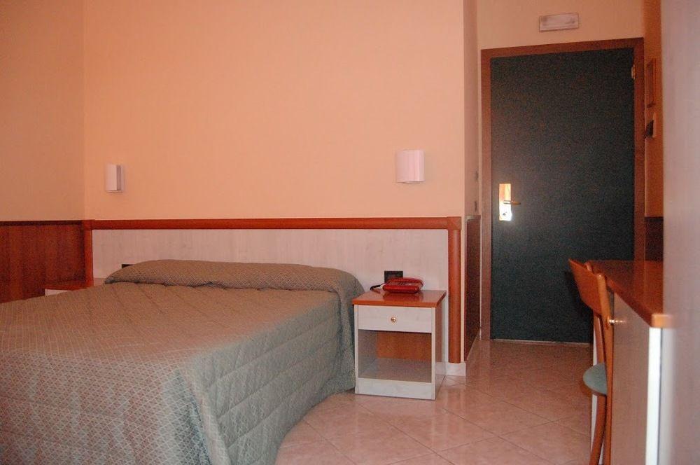 Laurence Hotel 3*
