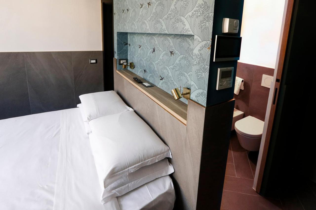 Ottaviano Smart Guest house Rome