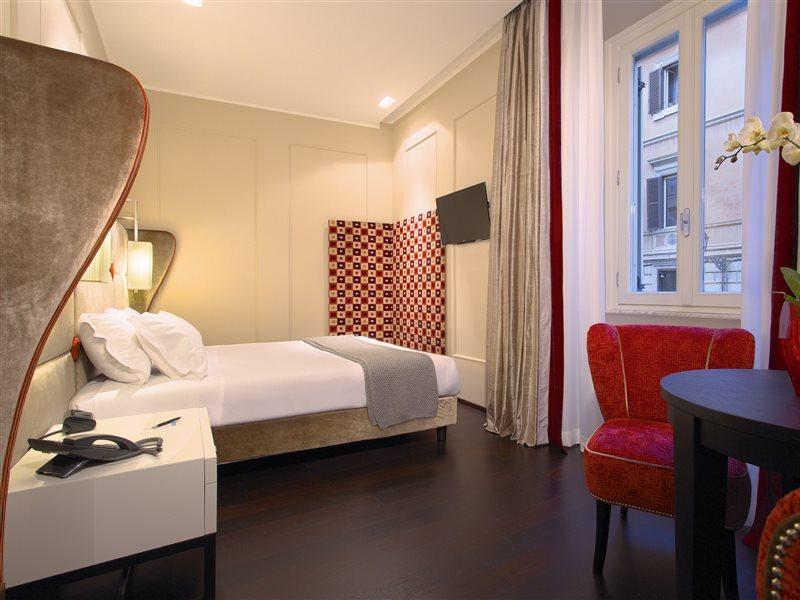 Stendhal Luxury Suites 4*