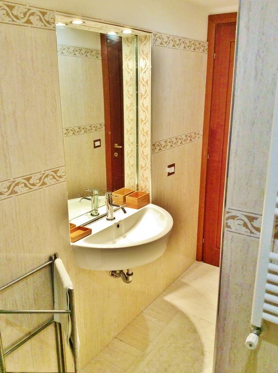 Travertino Bed & Breakfast Rome