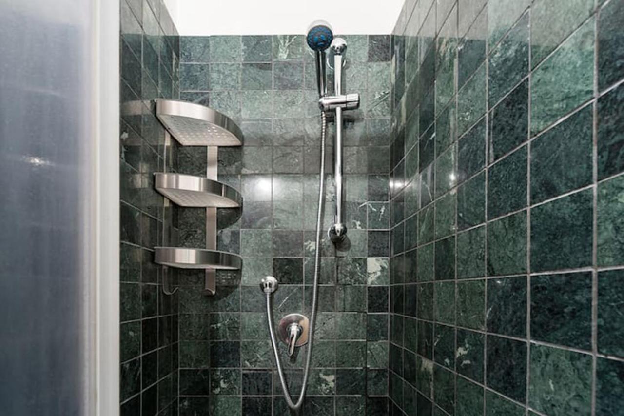 Hosting Aparments *