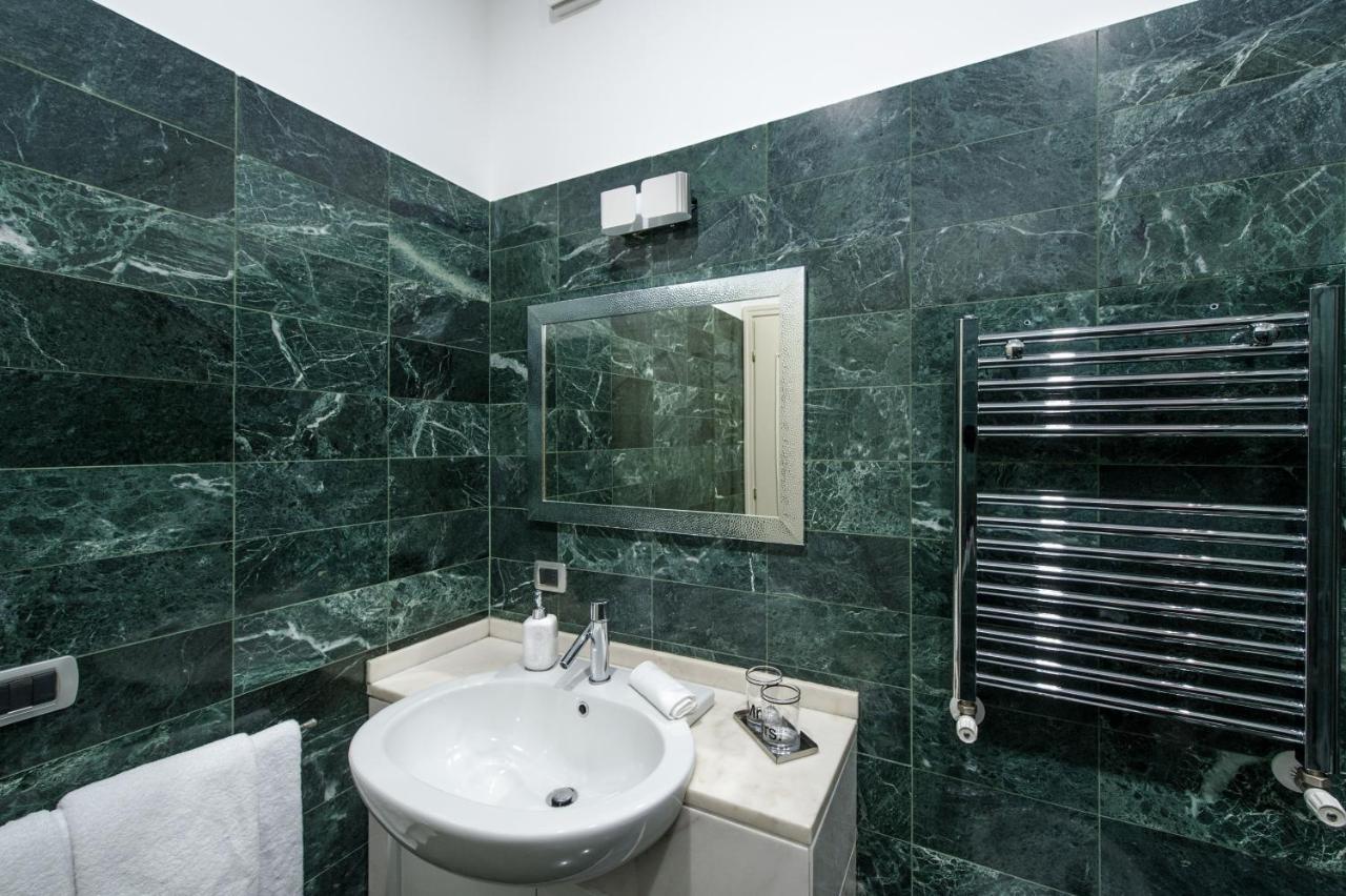Crispi Modern Flat In The Historic Center Apartment