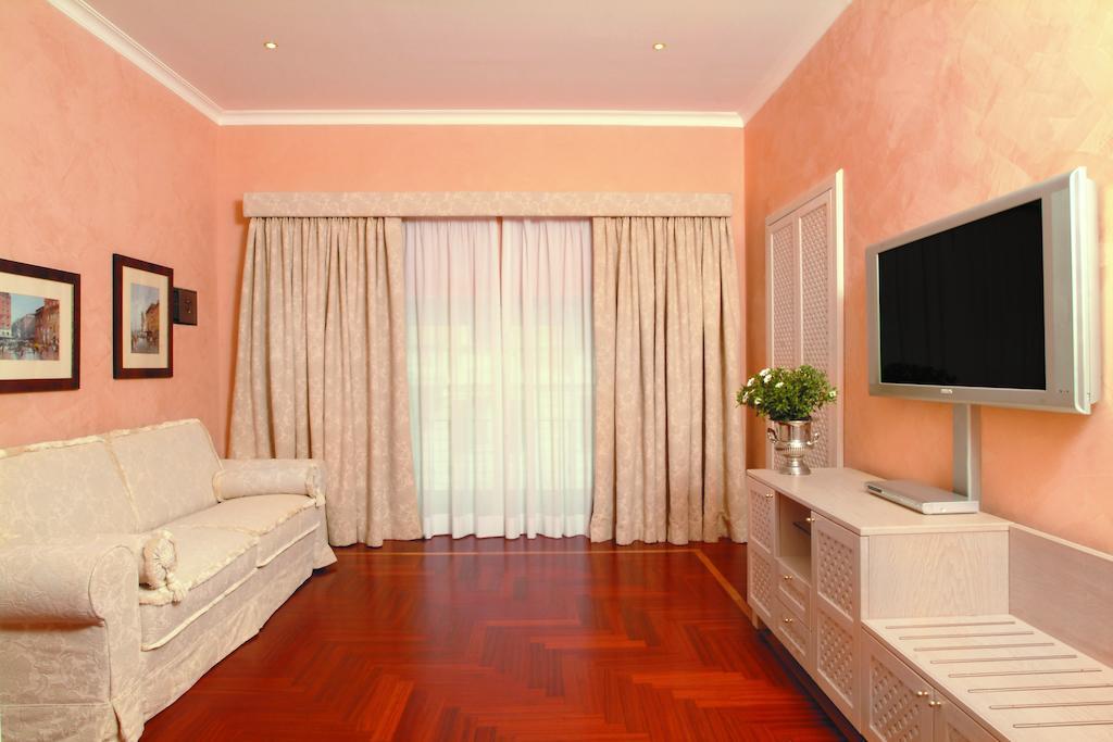 Colosseo Hotel