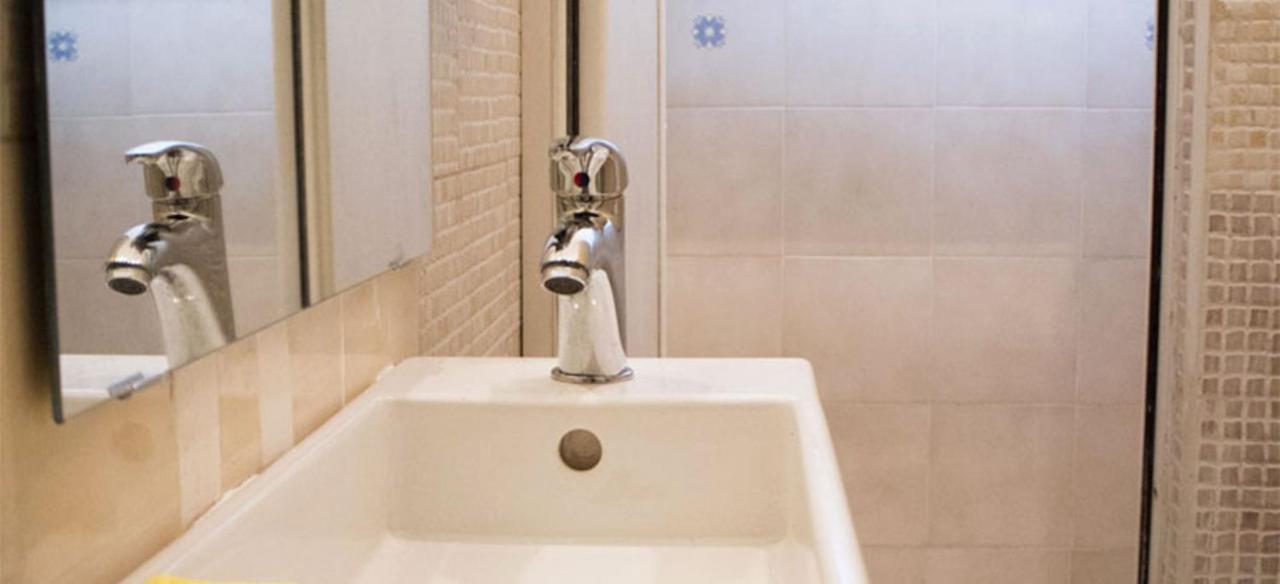 Kamchu Apartments: Viale Libia Guest house *