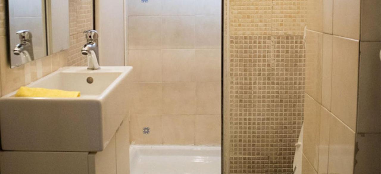 Kamchu Apartments: Viale Libia Guest house *
