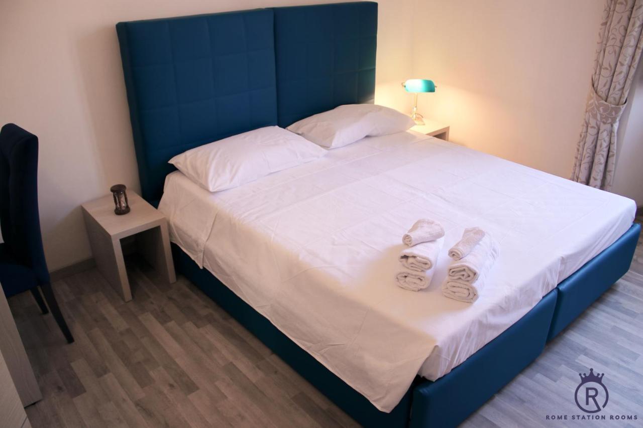 Station Bed & Breakfast *