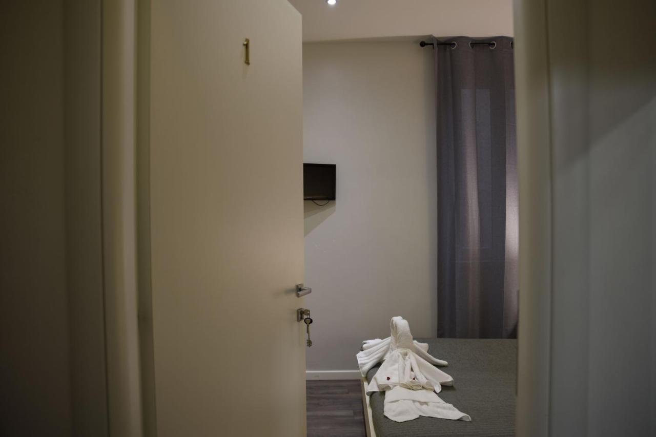 Infinity Castle Guest house Rome