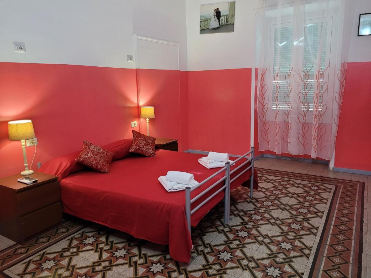 Relax On 247 Hostel
