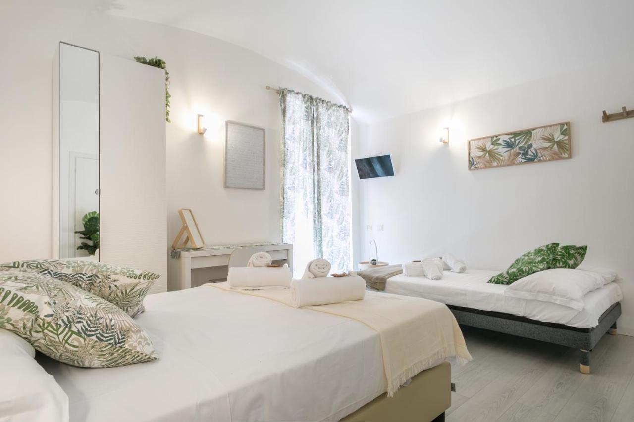 White Candia * Rome