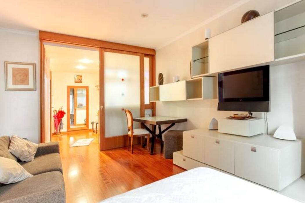 Homestay Via Ugo Betti Rome