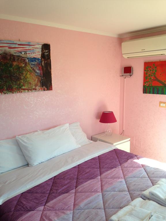 Travertino Bed & Breakfast Rome