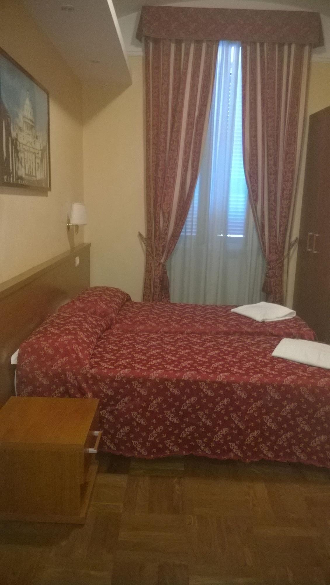 Hotel Toffa Place In Rome