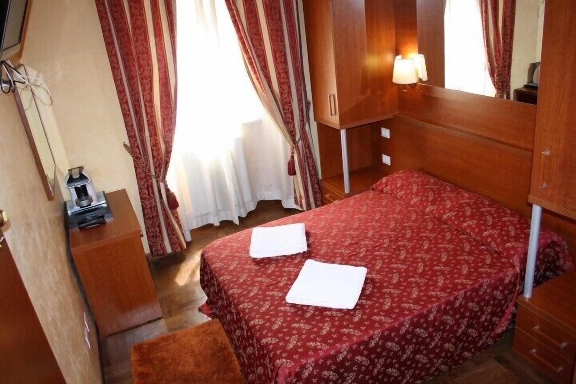 Hotel Toffa Place In 2*