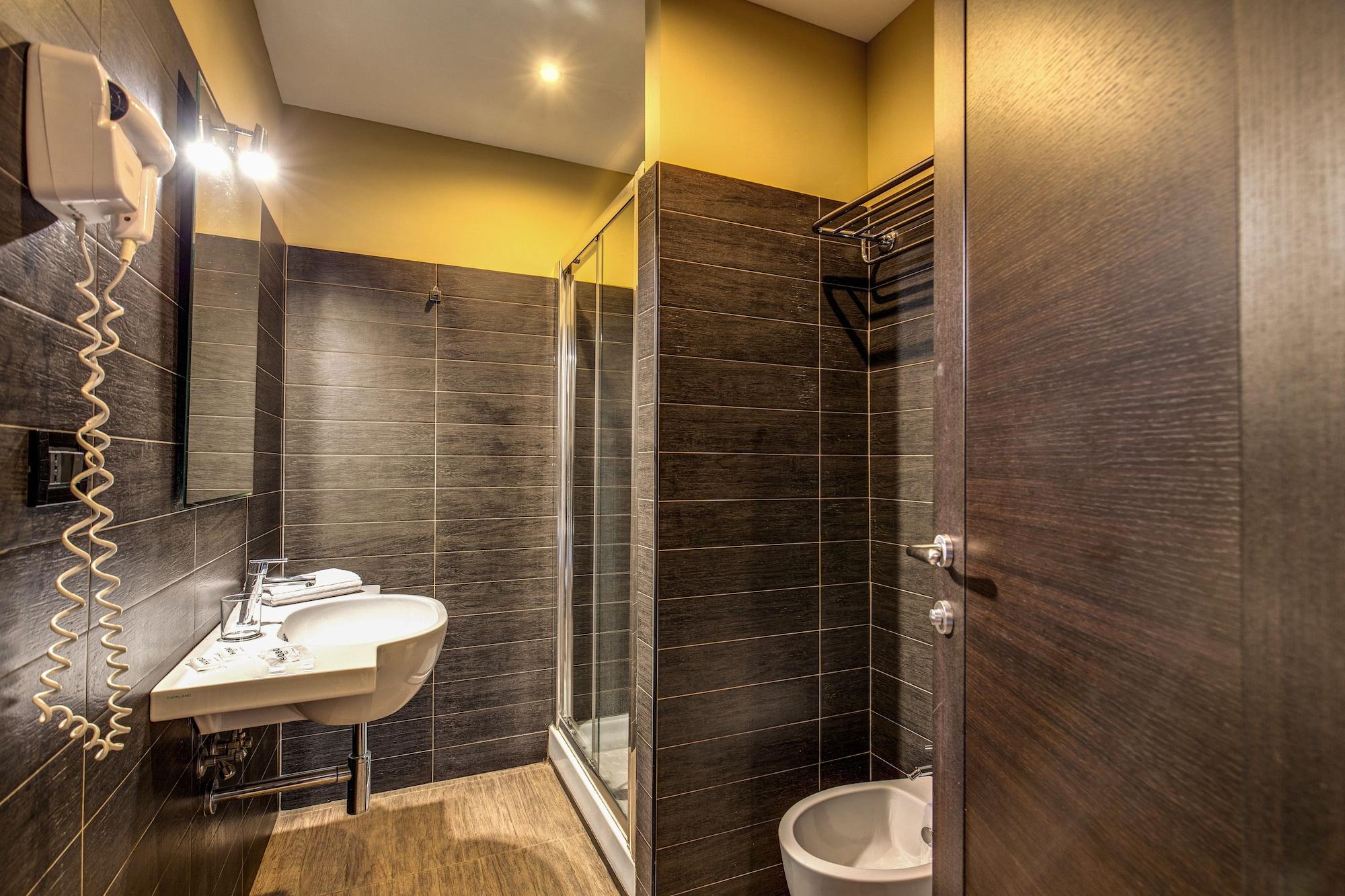 Boutique Nazionale 3* Roma