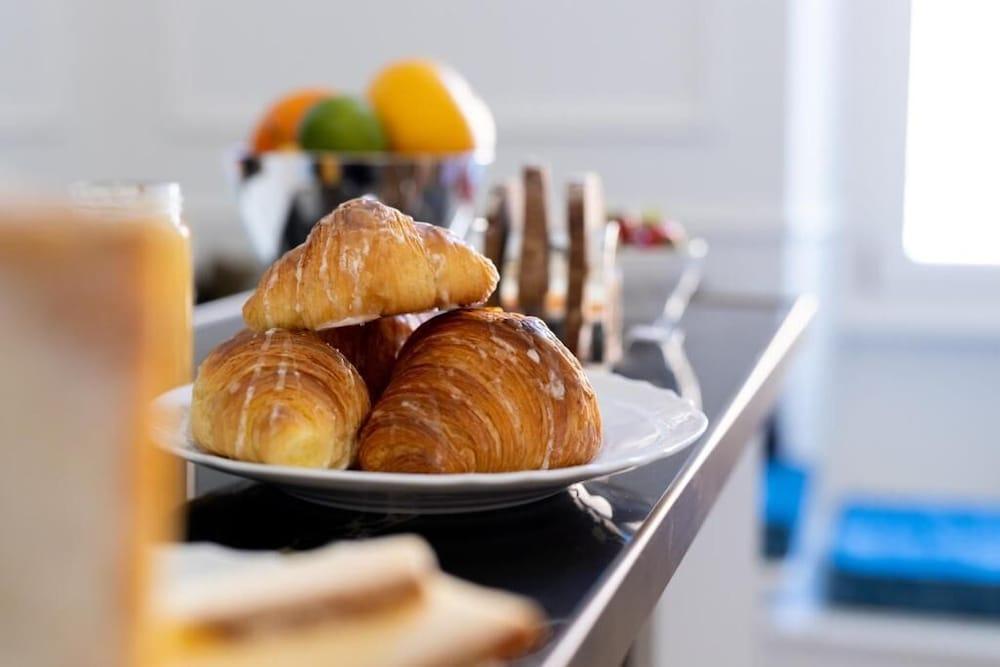 Parisii Luxury Relais *