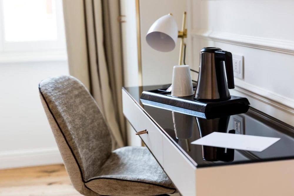 Parisii Luxury Relais Hotel *