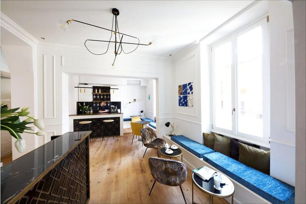 Hotel Parisii Luxury Relais *