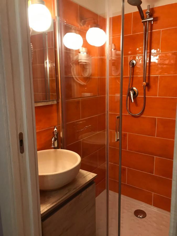 Iris Bed & Breakfast Rome