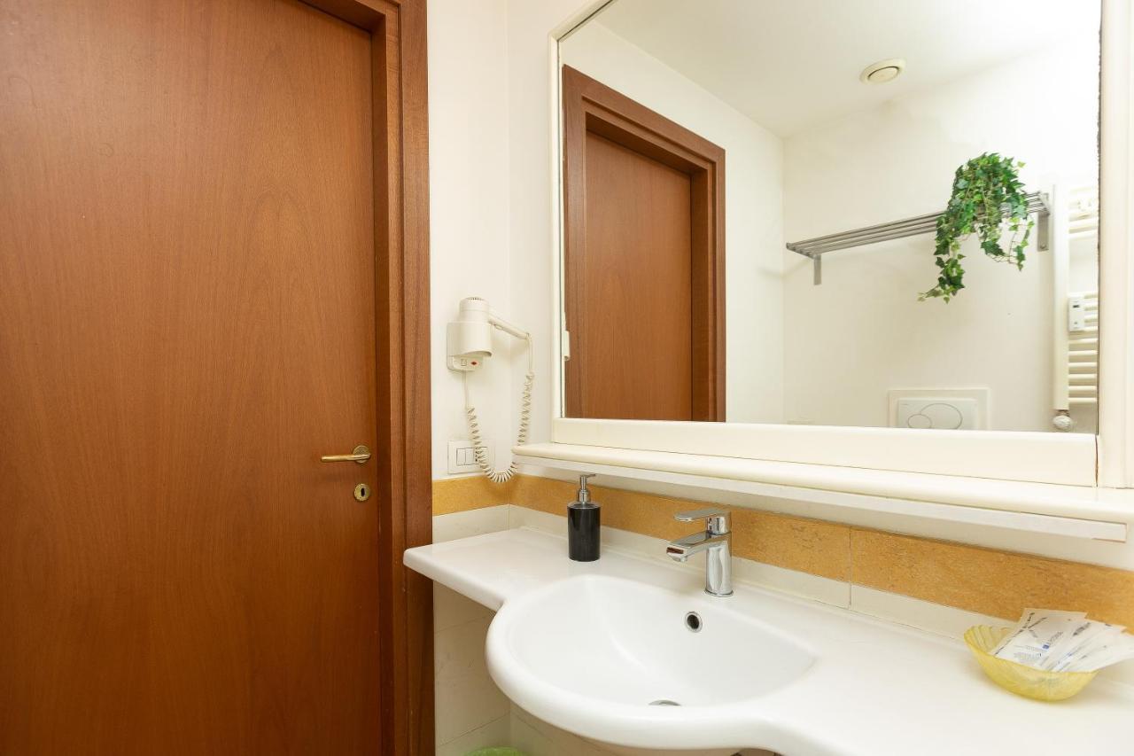 Internouno Deluxe Guest house