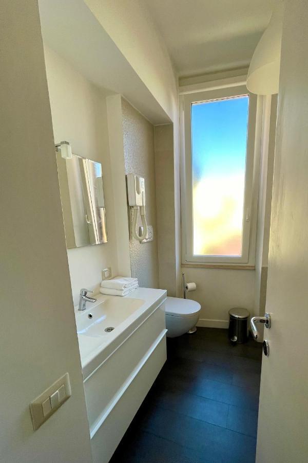 Calisto 6 Bed & Breakfast 2*