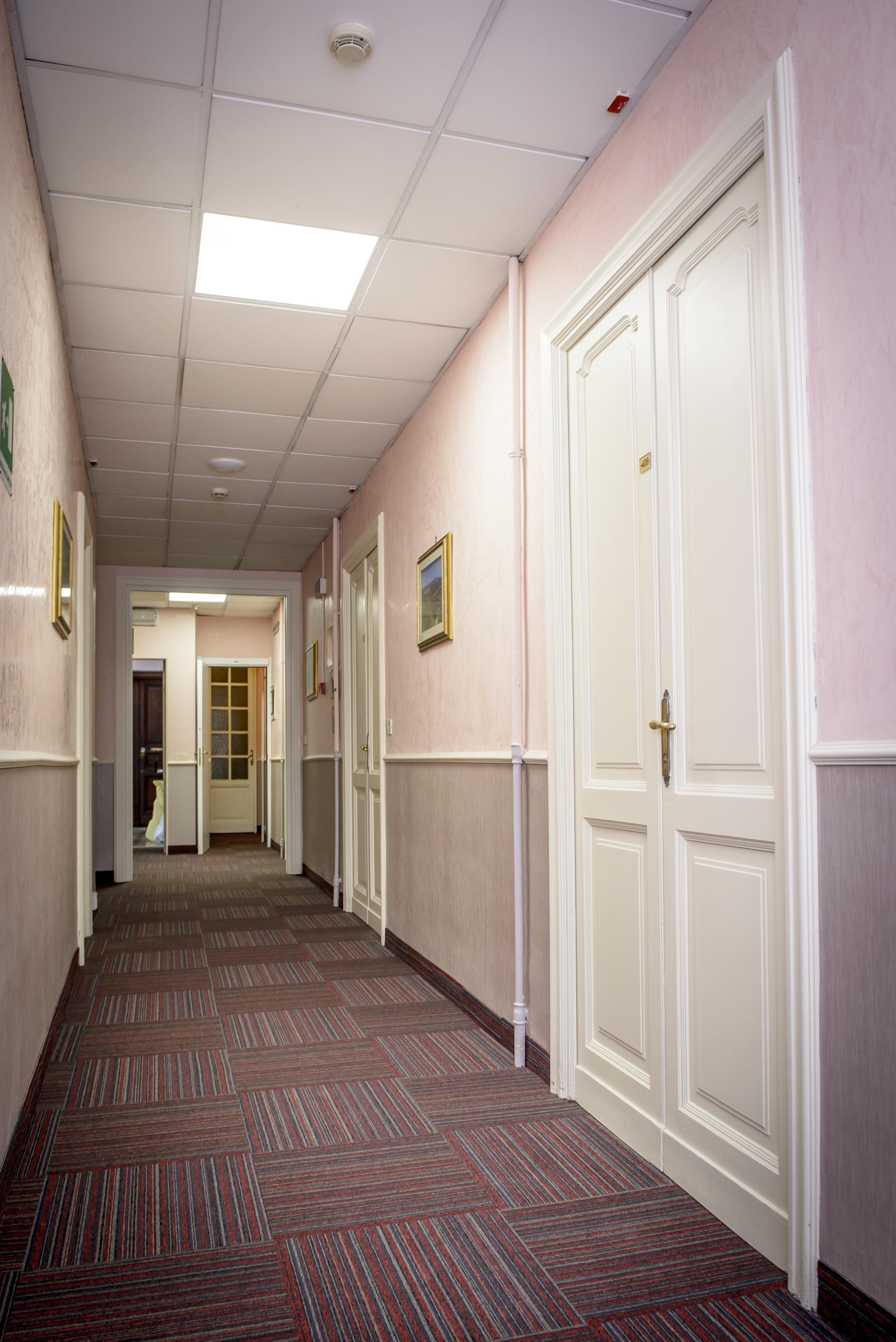 Emmaus Hotel 3*