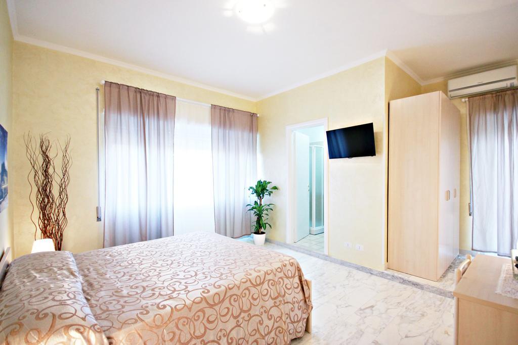 Guesthouse Holiday And Rome * Rome