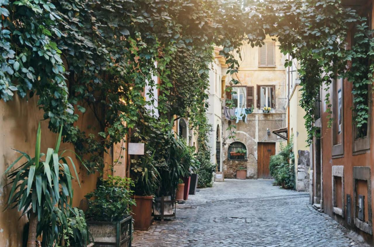 Happiness Rome