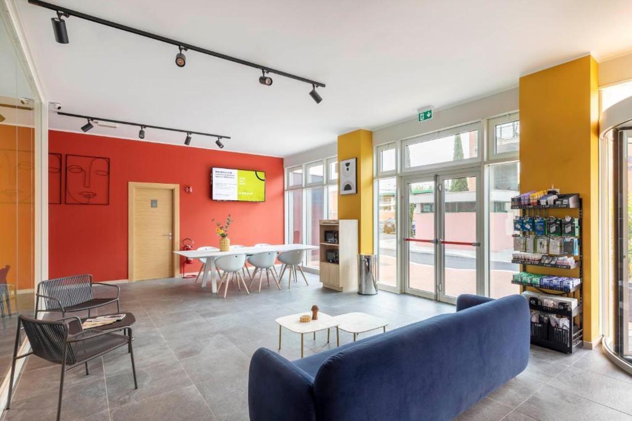 Fiumicino 2 Hotel