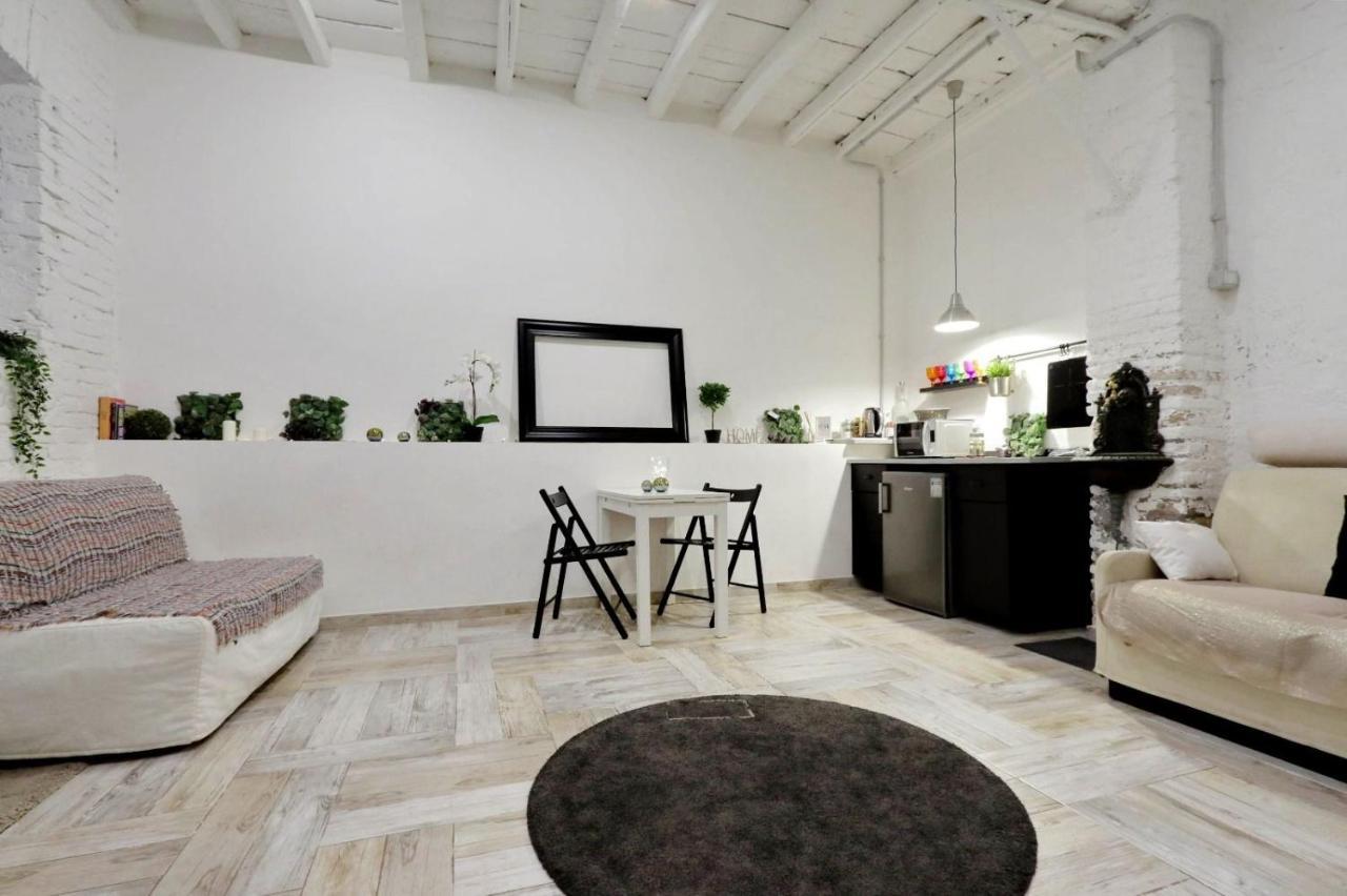 Happiness Apartment *