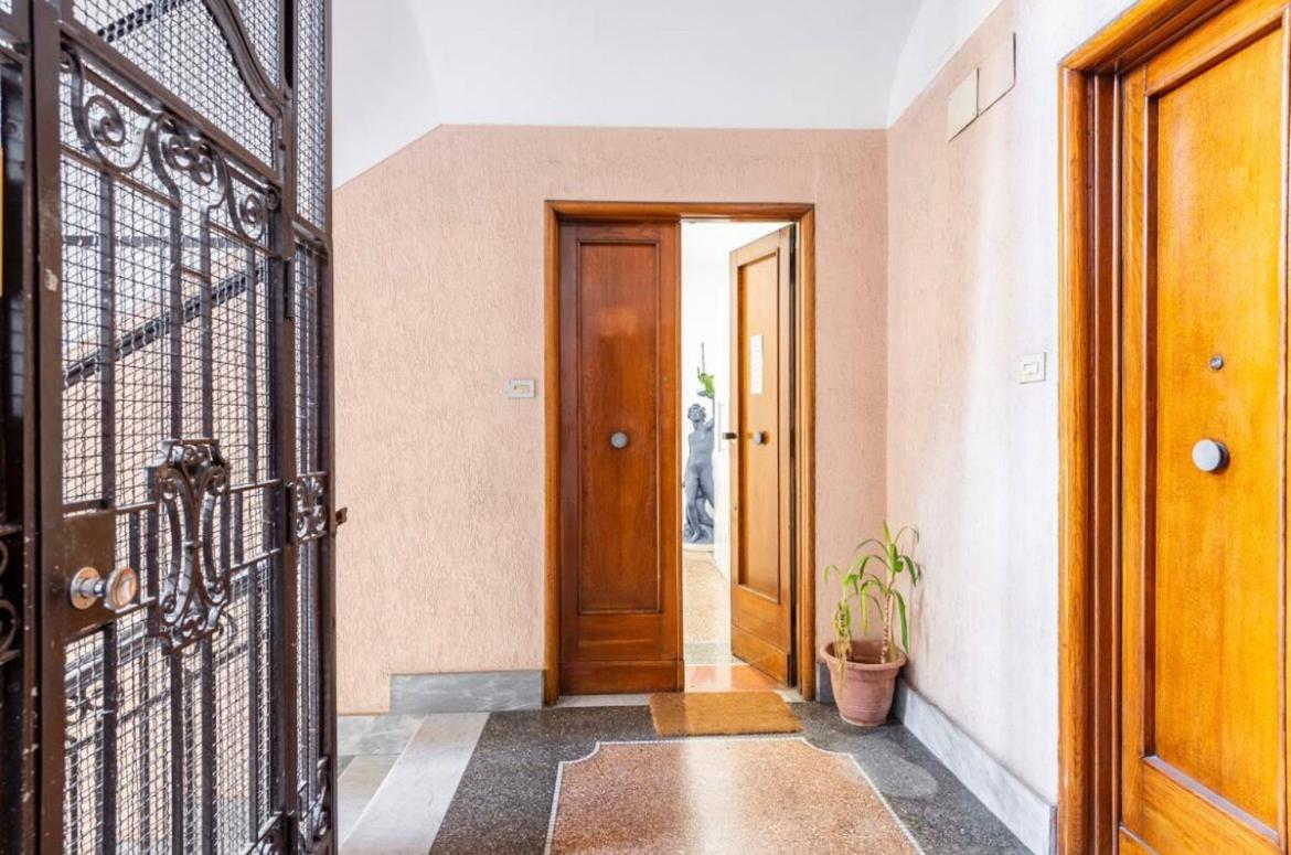 Private Guest house *
