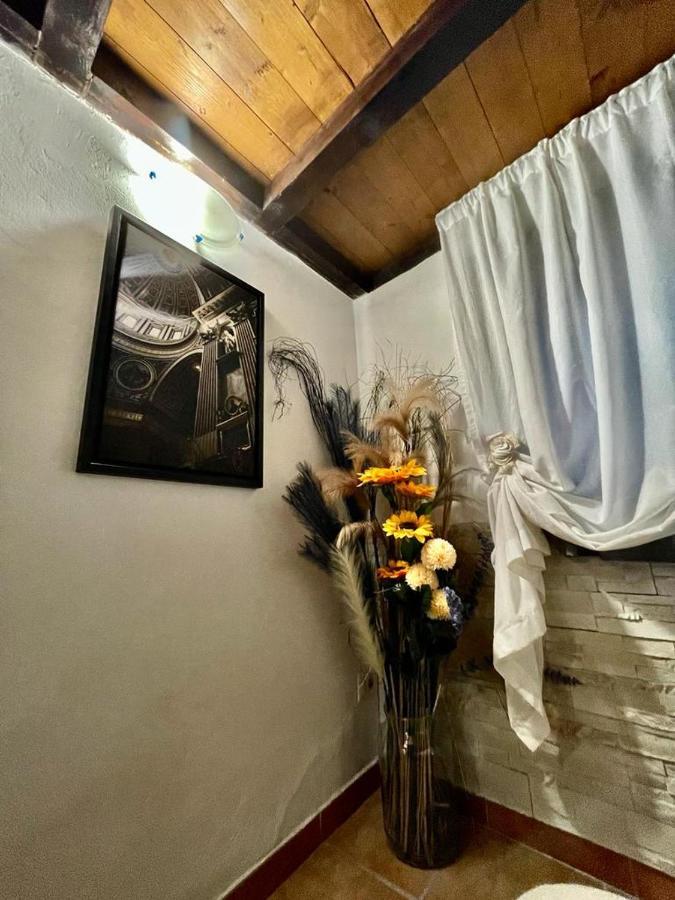 Apartment A.d Vatican House