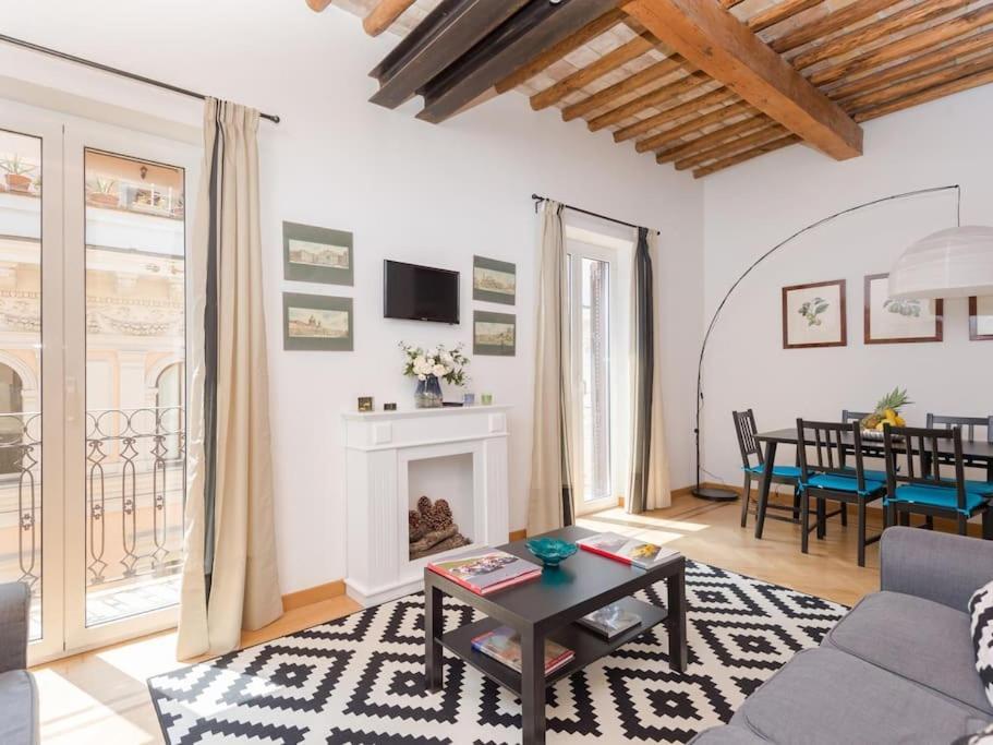 Trevi Fountain Luxury Apartment Rome