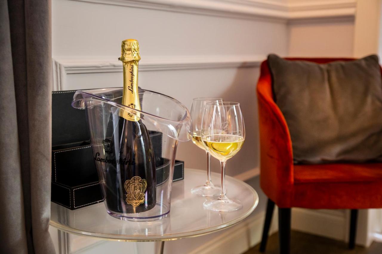 Relais San Lorenzo In Lucina * Rome