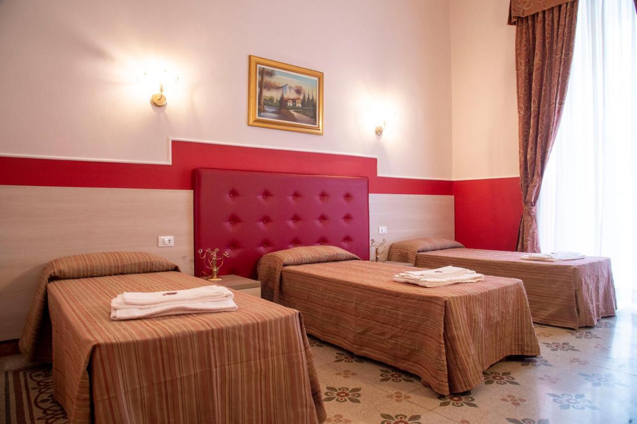 Domus Napoleone Guest house Rome