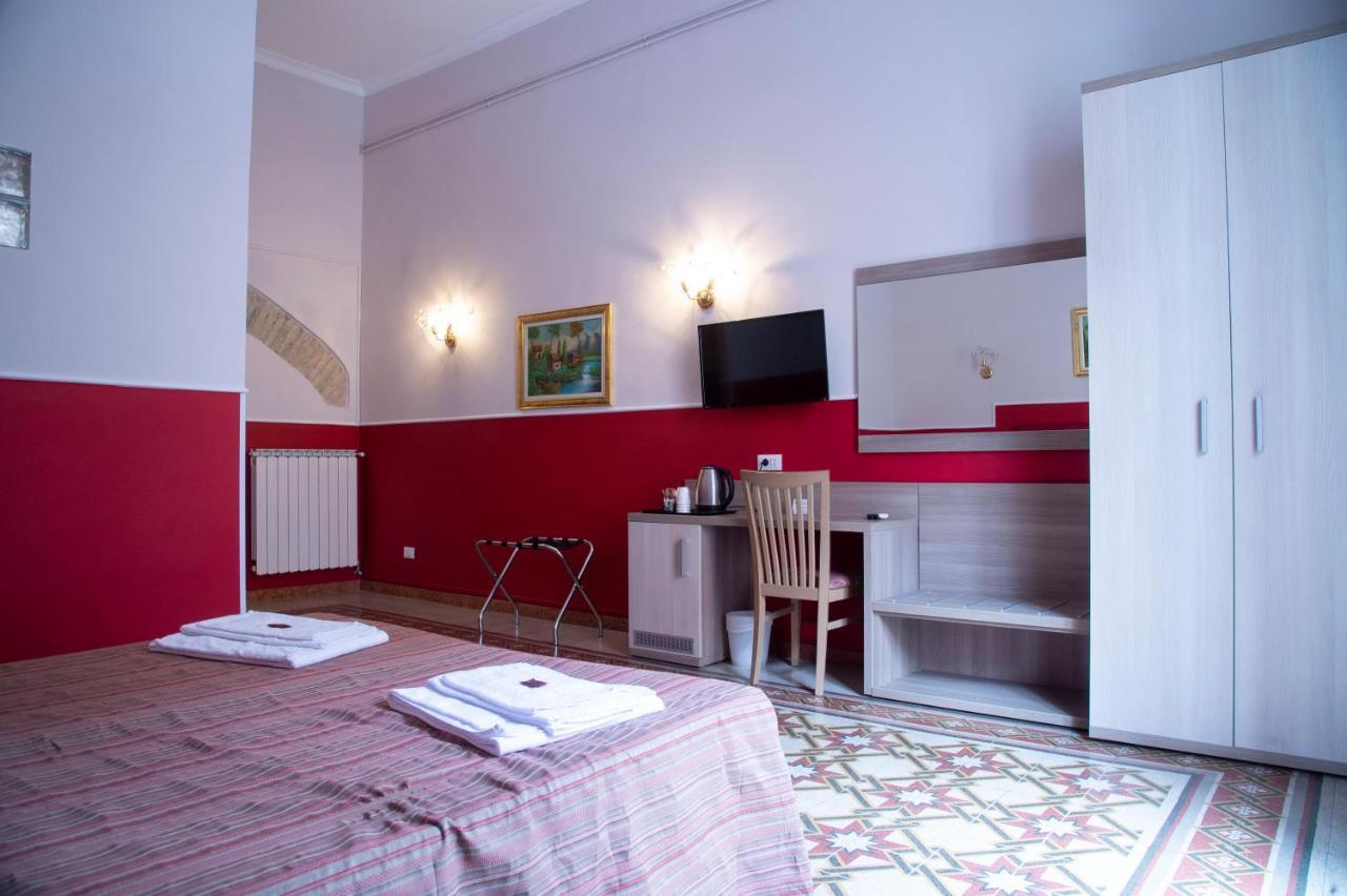 Domus Napoleone Guest house Rome