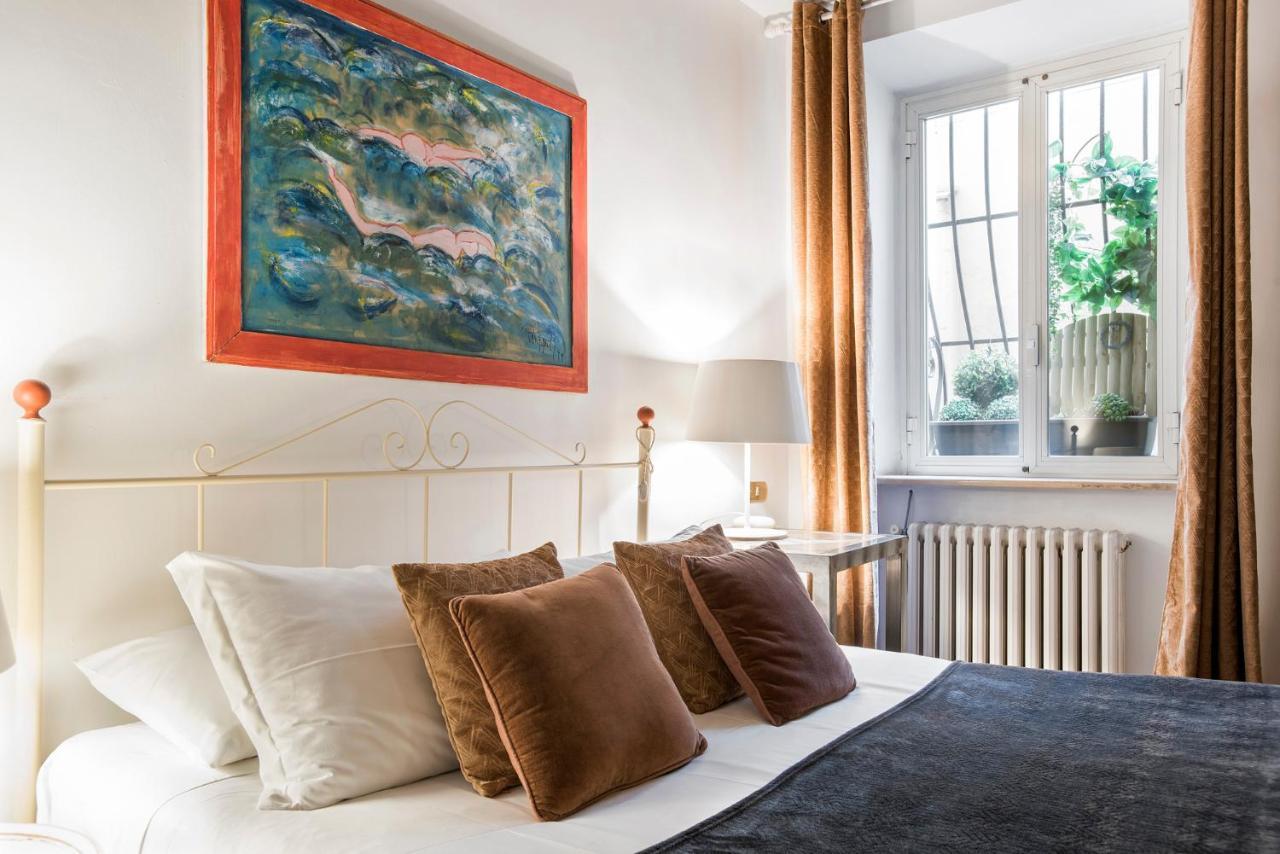 Apartment Pantheon View Experience Rome