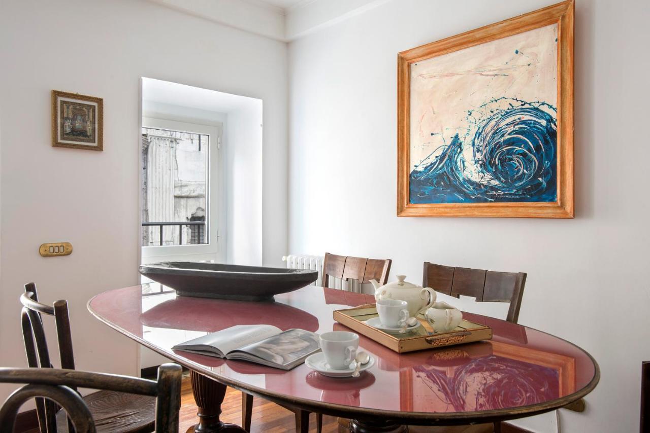 Apartment Pantheon View Experience Rome